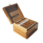 Horacio 8 millesime 2018 box open angle
